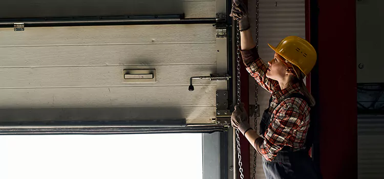 Addressing Common Garage Door Stoppage Issues in Lafayette, LA